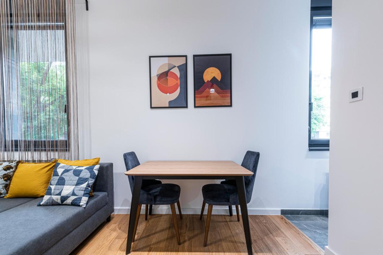 Vertigo Modern Studio-Free Private Parking-Fast Wi-Fi โนวีซาด ภายนอก รูปภาพ