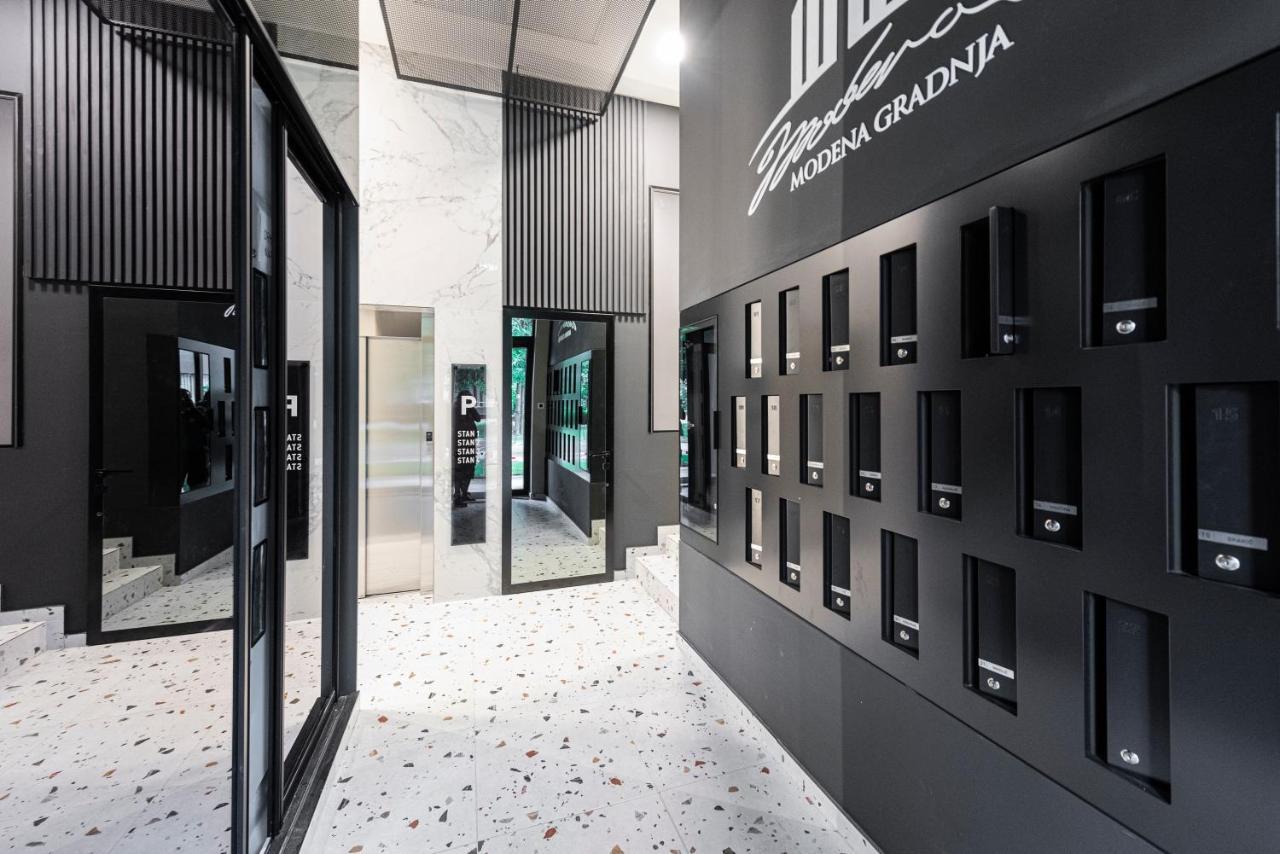 Vertigo Modern Studio-Free Private Parking-Fast Wi-Fi โนวีซาด ภายนอก รูปภาพ